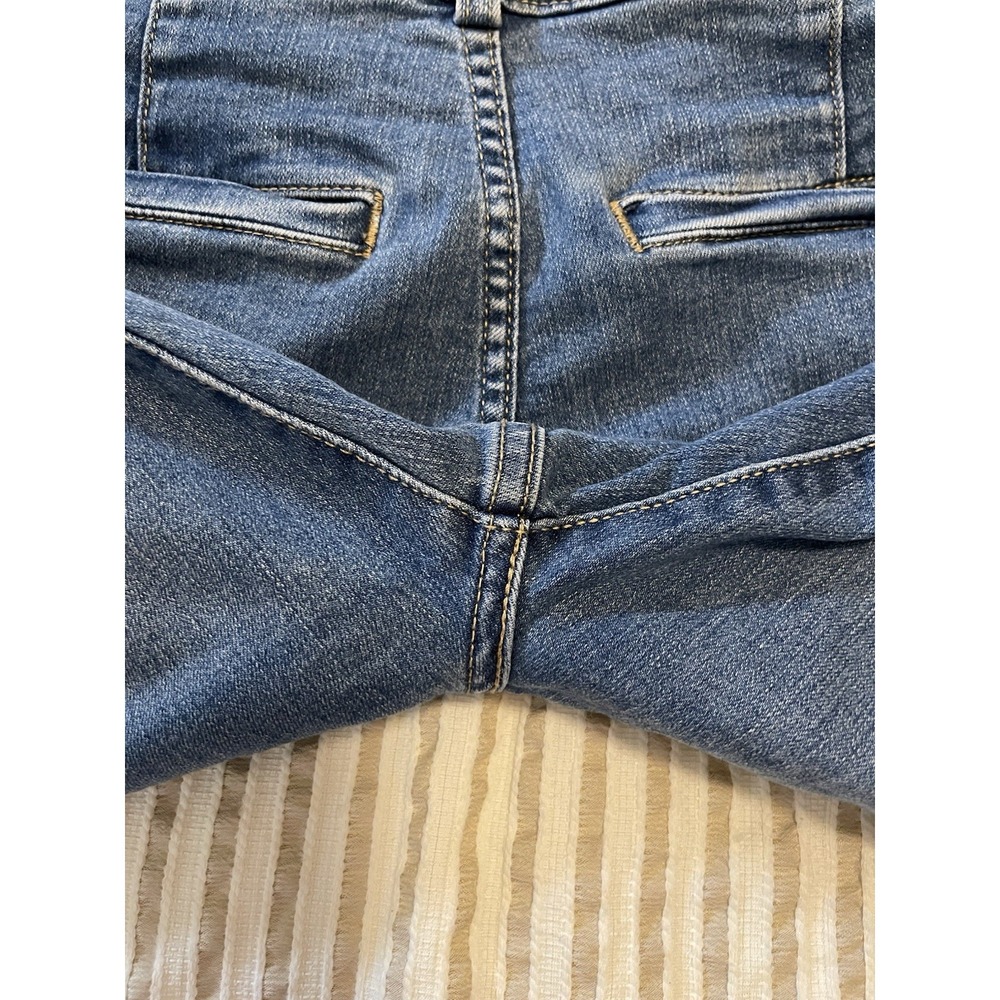Levi's 314 Shaping Straight‎ trouser jean Womens W31 L32 Medium Wash Stretch - Picture 5 of 10